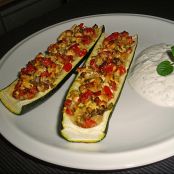 Gefüllte Zucchini auf griechische Art mit Tomaten und Schafskäse - Schritt 1