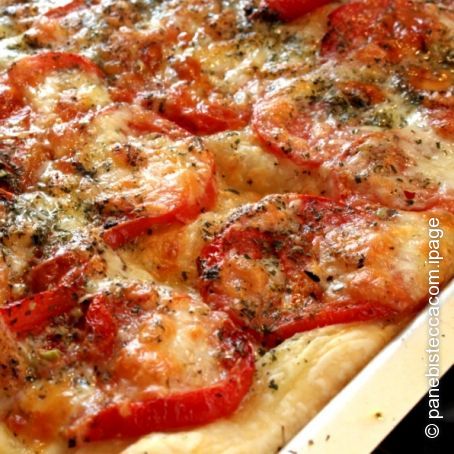 Tomaten-Mozzarella Pie