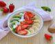 Unser liebstes gesundes Power-Frühstück: Smoothie-Bowl mit Erdbeeren, Kiwi und Banane