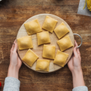 Hausgemachte Ravioli mit leckerer Mangoldfüllung