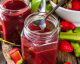 Ein süßer Frühlingsgruß: Omas leckerstes Rezept für Erdbeer-Rhabarber Konfitüre