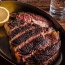 10 Geheimnisse für saftiges Steak wie aus dem Restaurant