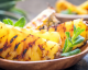 Das perfekte Dessert für die Gartenparty - Gegrillte Ananas mit Honig