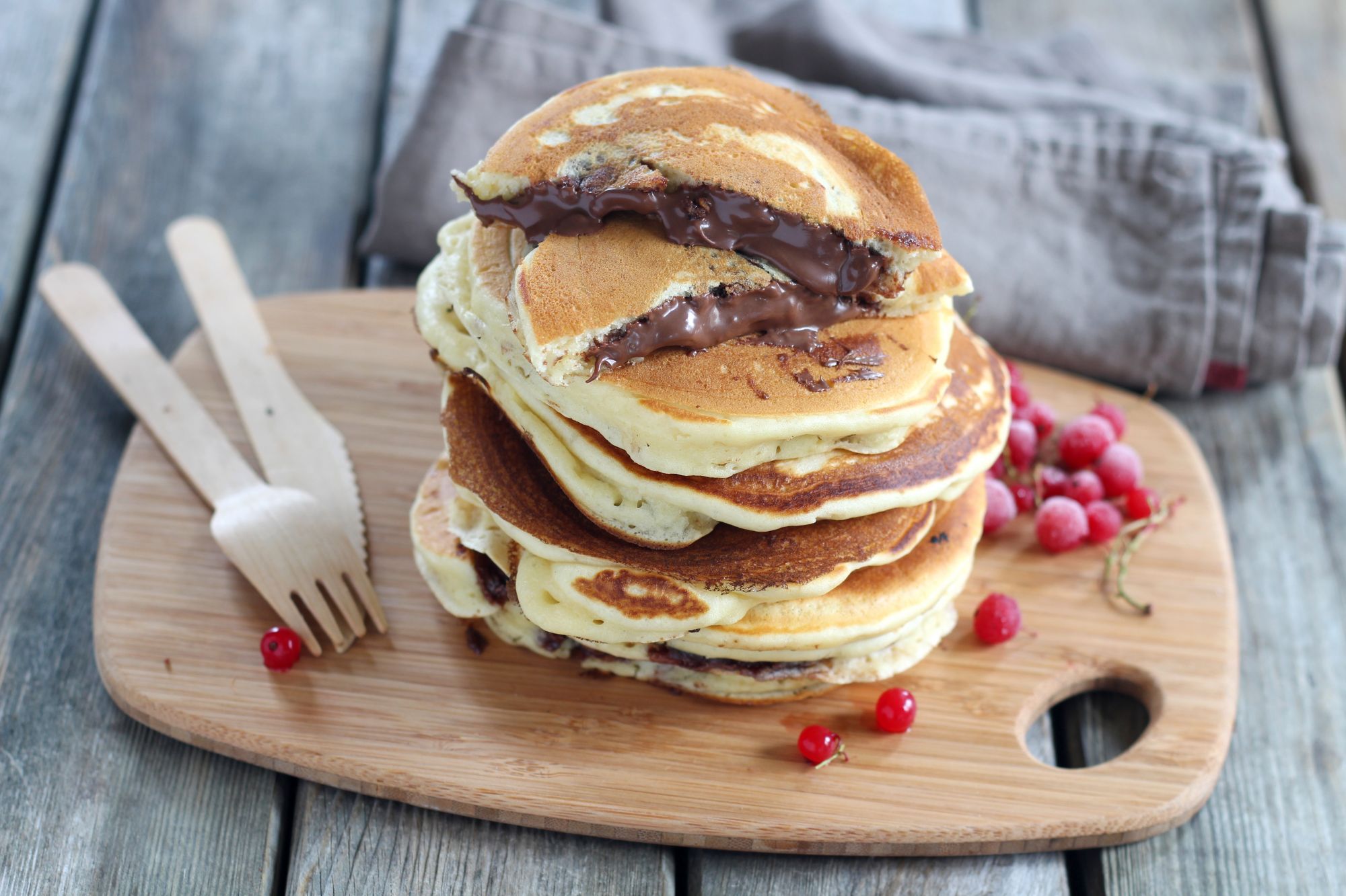 Mit NUTELLA gefüllte Pancakes