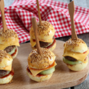 Heute ist Tag des Hamburgers! Wir feiern ihn mit unseren leckersten und saftigsten Rezepten