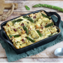 Leichte und leckere vegane Lasagne mit grünem Spargel und Tofu