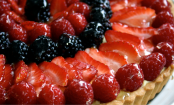 Zum Genießen: Sommertorte mit roten Früchten und Konditorcreme