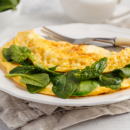 Omelette mit frischem Spinat und Mozzarella