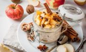 Ein herbstlich-süßer Morgen mit diesen Apple-Pie Overnight Oats
