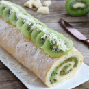 Köstlich fruchtige Kiwi-Biskuitrolle für den Sonntags Kaffeetisch