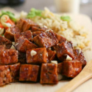 Tofu, Tempeh und Seitan: Was steckt drin und wie kocht man damit?