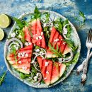 6 köstliche Salat-Kombinationen mit Obst, die euch überraschen werden