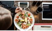 Wenig Zeit aber trotzdem gesund ernähren: Mit diesen 6 Tipps schafft ihr es