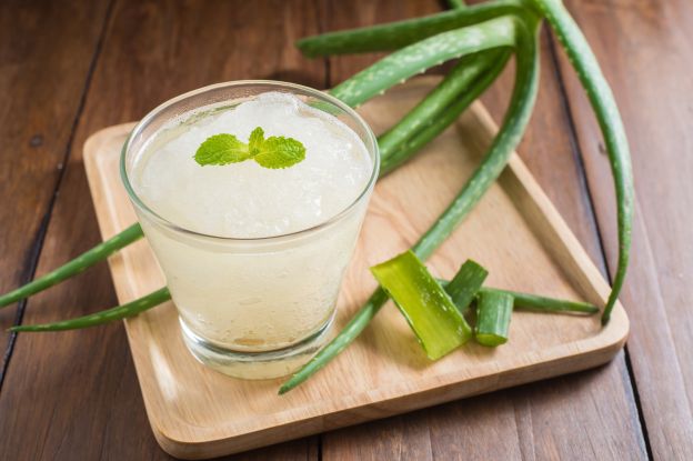 Depurati con il succo di aloe vera: 10 motivi per cui dovresti berne tutti i giorni