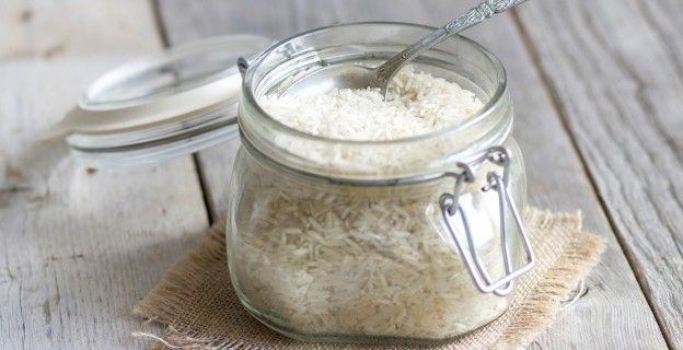 Wenn ihr euren Reis so zubereitet, halbiert ihr seine Kalorienzahl