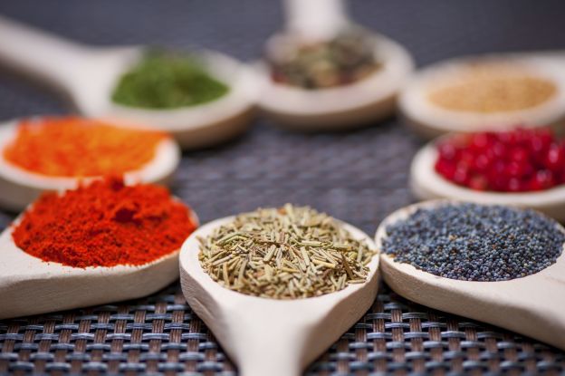 Les graines de cumin et autres épices