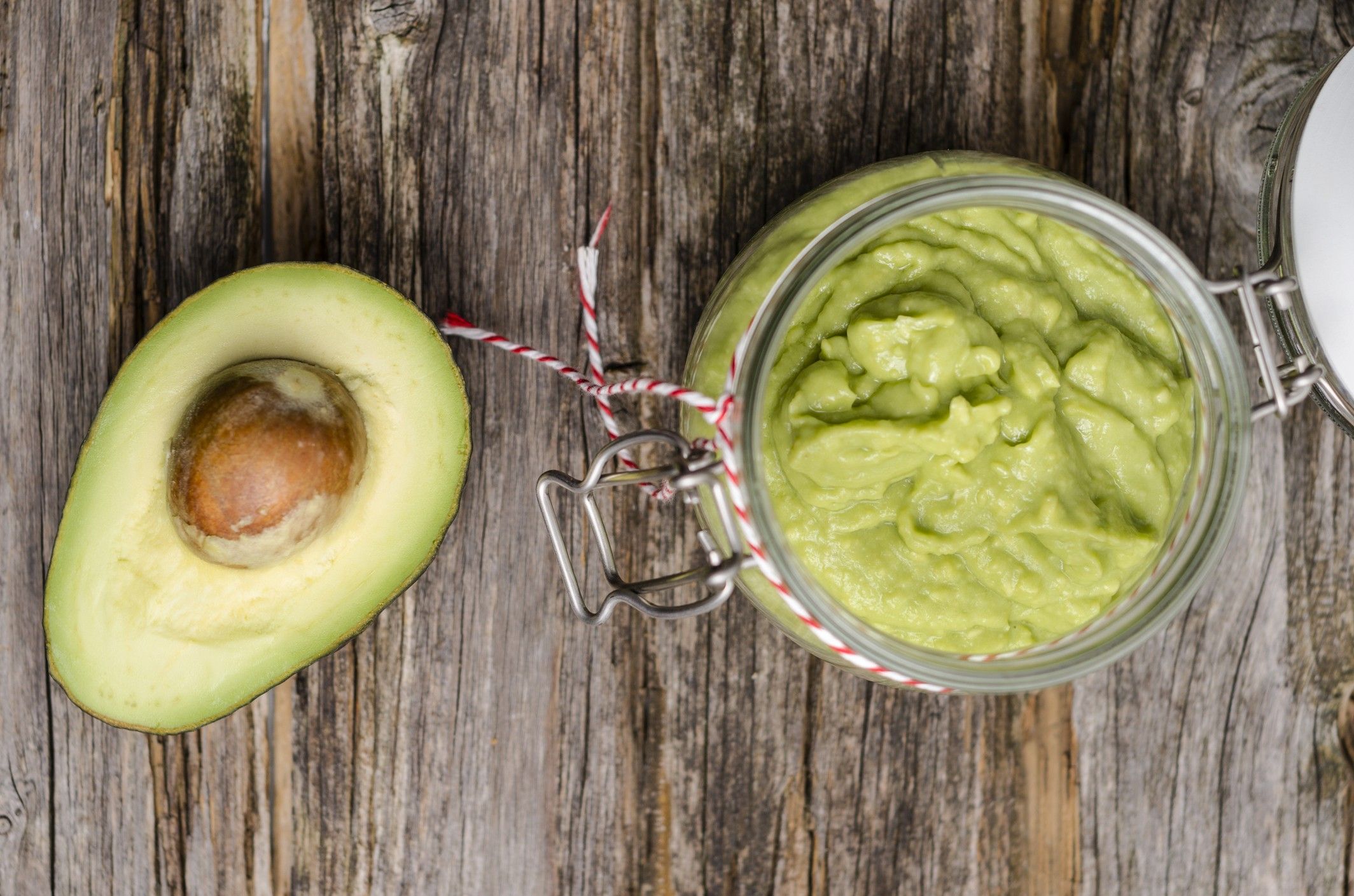 Gesund für uns - schlecht für den Planeten. Sollten wir noch Avocados essen?