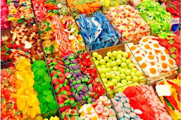 NASCHKATZE? So viel Süßes isst der durchschnittliche Deutsche im Jahr!