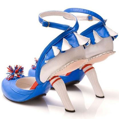 These 10 (CRAZY) SHOES are made for walking... ABER WIE??