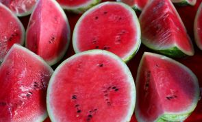 Nicht wegwerfen: Warum wir die Schale von Wassermelonen essen sollten