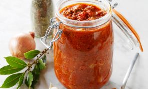 Perfekt zu Nudeln: Super einfache Sauce Bolognese