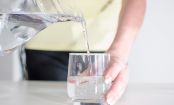 Wundermittel Wasser: Trinkt euch in 10 TAGEN zum FLACHEN BAUCH