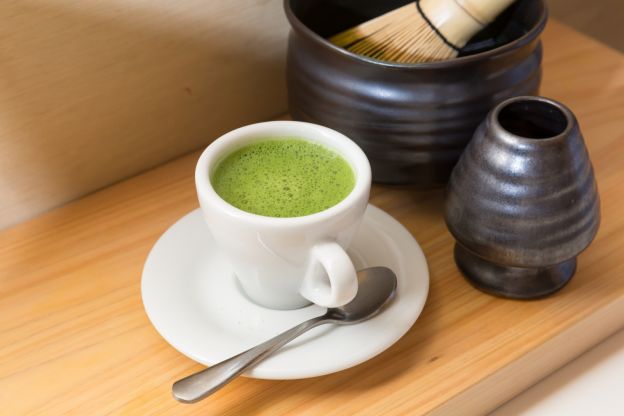 So bereitet ihr grünen Matcha-Tee zu