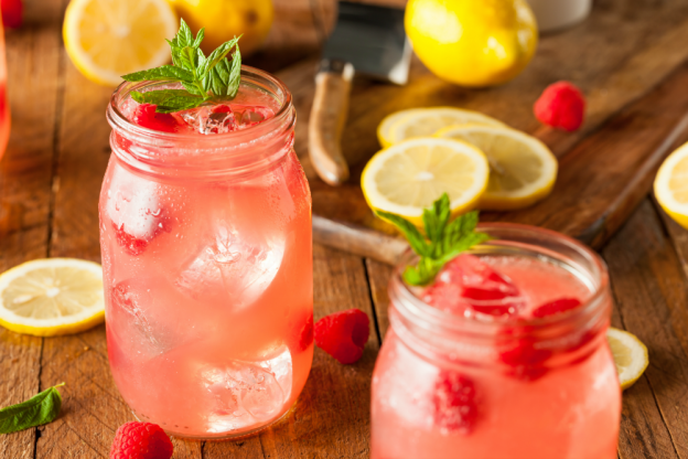 Pinkfarbene Himbeerlimonade