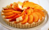 Sommerliche Amaretti-Pfirsich-Tarte
