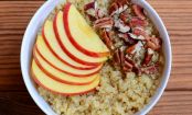 Gestärkt in den Tag: Süßer Quinoa-Porridge mit Äpfeln und Walnüssen!
