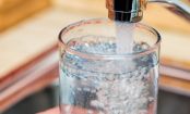 5 Anzeichen dafür, dass ihr zu wenig Wasser trinkt
