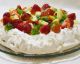 Göttlicher Nachtisch, köstlich knusprig und flaumig zugleich: Pavlova