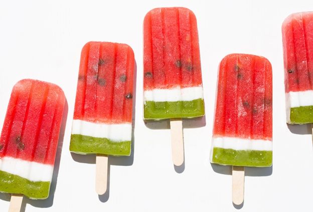 wassermelonen-eis am stiel mit kokos/kiwi/melonen-geschmack