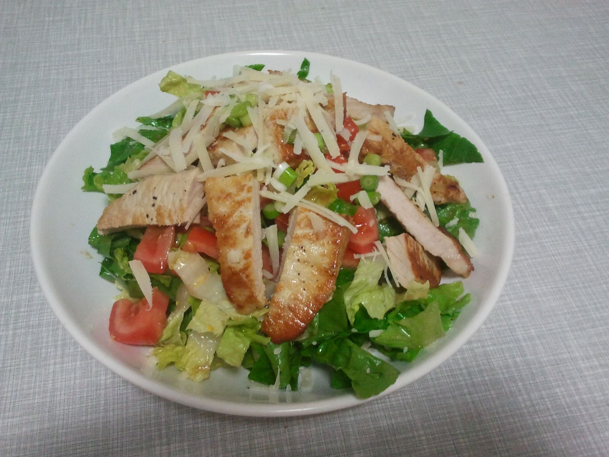 Salat mit Fleisch (3.7/5)
