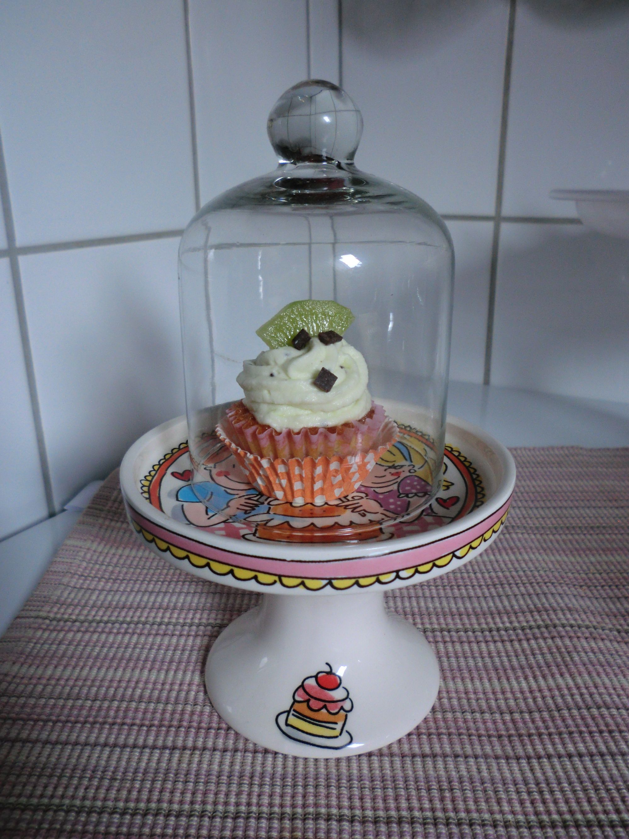 Hugo-Cupcakes mit Kiwi-Sahne-Topping*