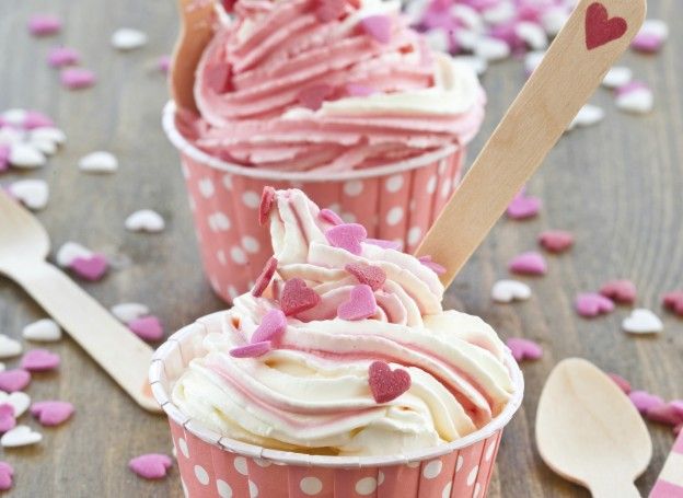 Vanille-Erdbeer-Frozen-Yogurt