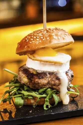 Burger mit Brie