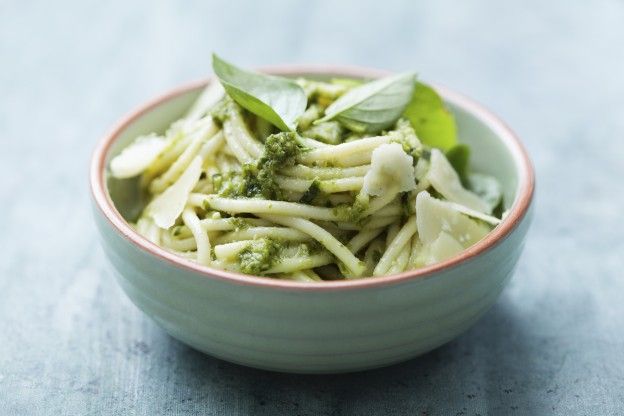 Pasta mit Hähnchen und Pesto