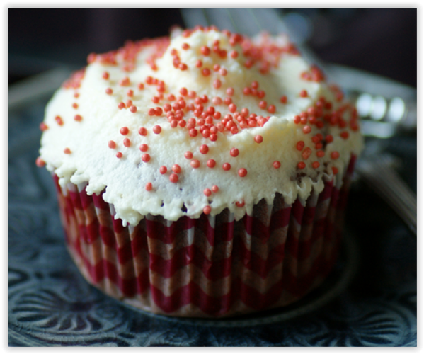 Red-Velvet-Cupcakes