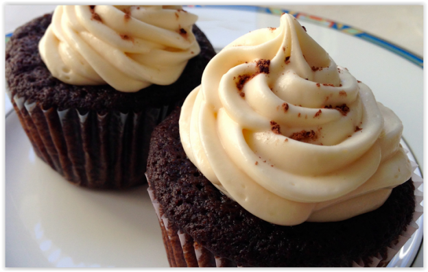 Guinness Cupcakes mit Bailey's Cream Frosting