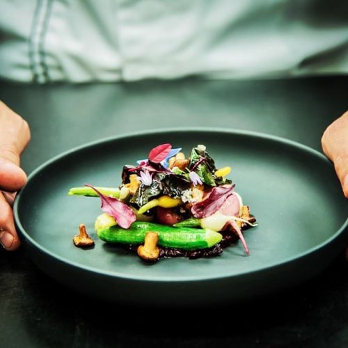 Plaza Athenée, Paris, Frankreich — $550 pro Person