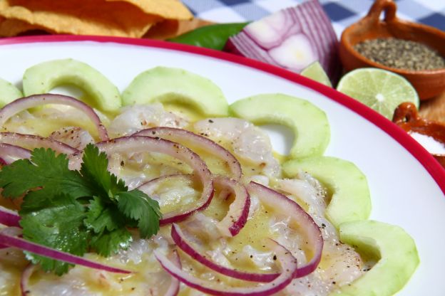 Aguachile mit Garnelen