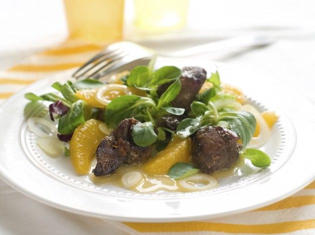 Hühnerleber mit Zitrusfrüchten