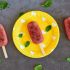 Wassermeloneneis am Stiel