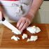 Mozzarella schneiden