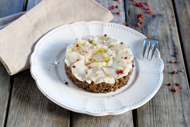 Jakobsmuschel Carpaccio mit Linsen