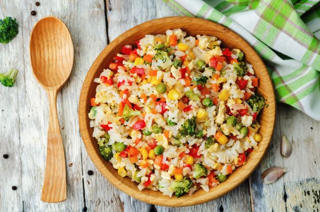 Vegetarischer Reissalat