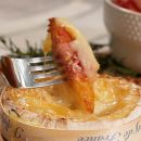 Zum DAHINSCHMELZEN - Kartoffeln im Baconmantel mit geschmolzenem Camembert