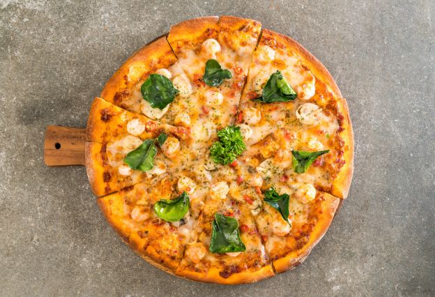 Tom Yam Pizza