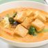 curry mit Tofu und Kokosmilch